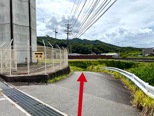 右折後は道なり